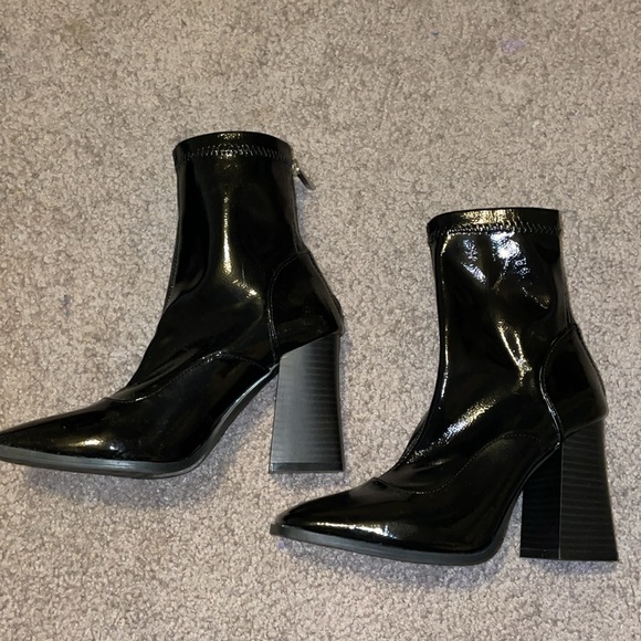 Qupid Faux Leather Heeled Boots size 6 - Picture 3 of 14